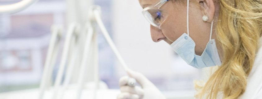 מה נחשב לרשלנות רפואית ברפואת שיניים? | עורך דין שלומי וינברג